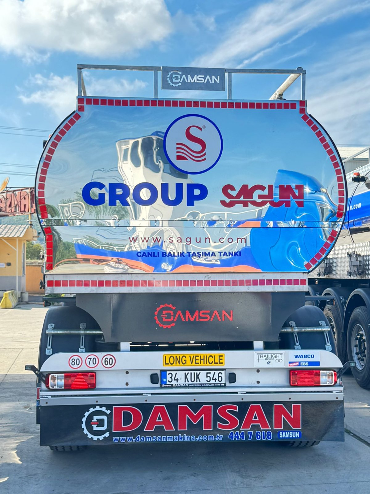 Damsan Makina's Live Fish Transport Crate: Superior Performance in Transportation Processes