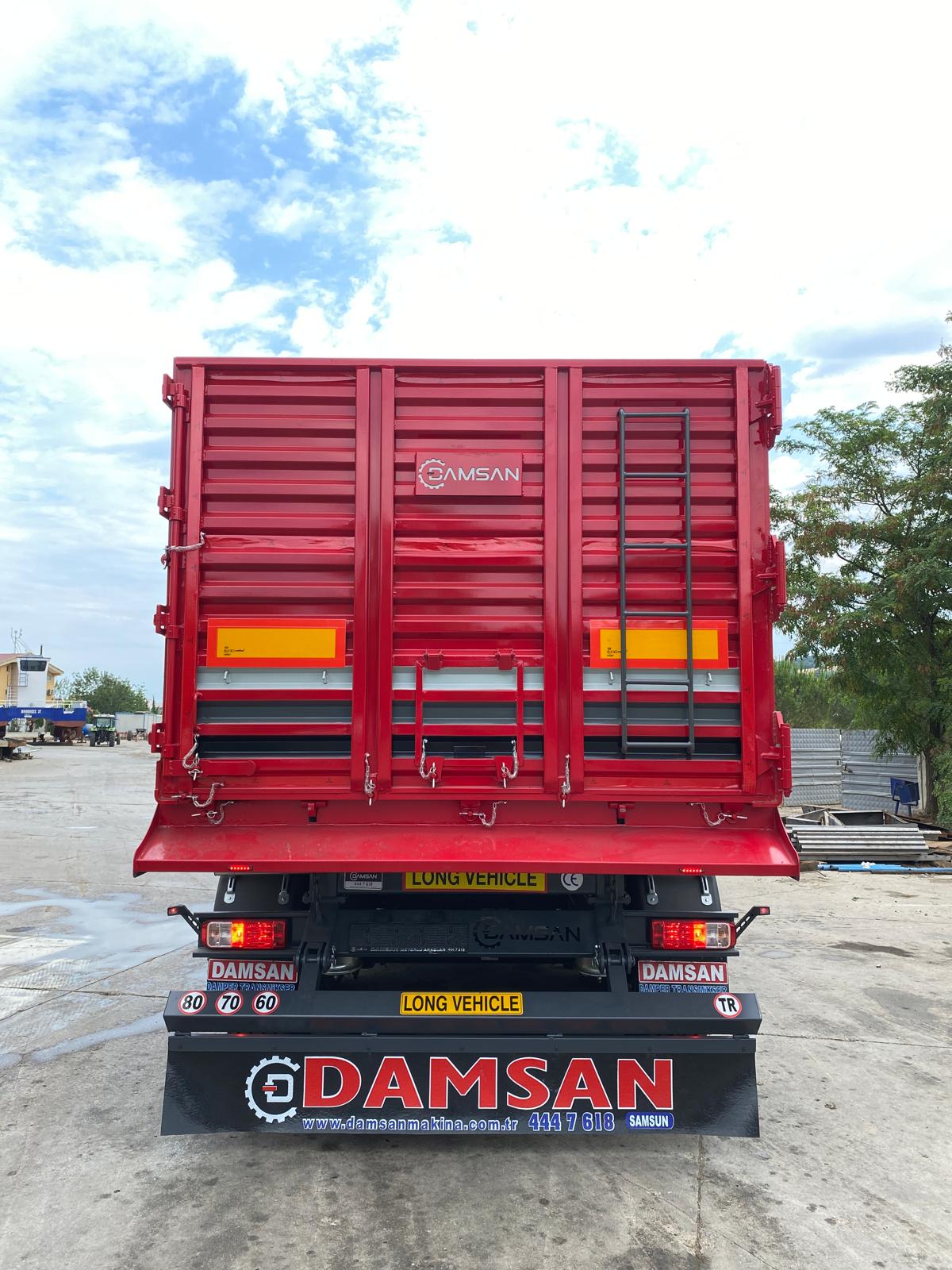 Trailer and Tipper
